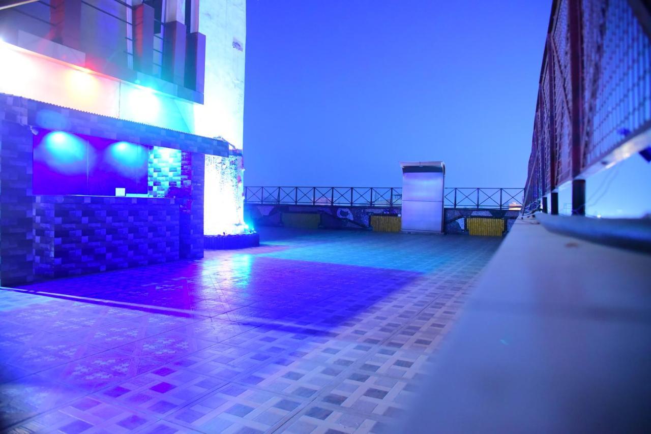 The Park Presidency Hotel Барелі Екстер'єр фото